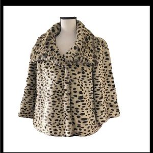 Vigoss Collection Size S Coat Women Faux Fur Leopard Printed Pockets Collar